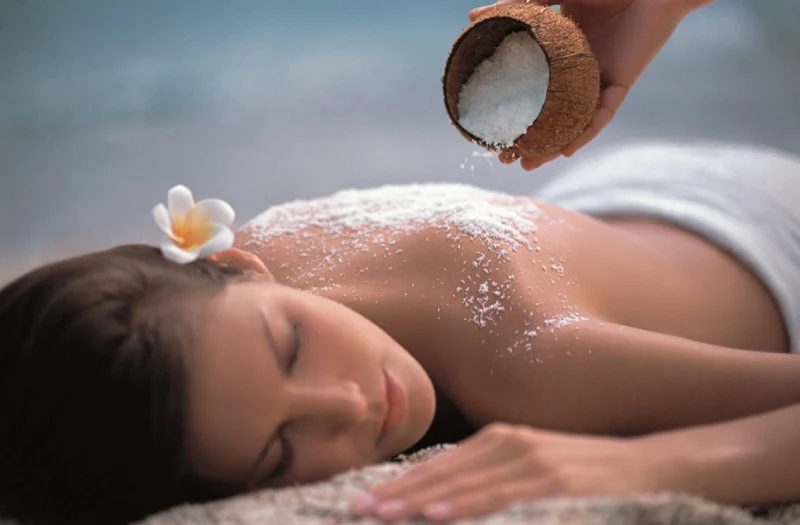 The Benefits of Full Body Coconut Oil Massage