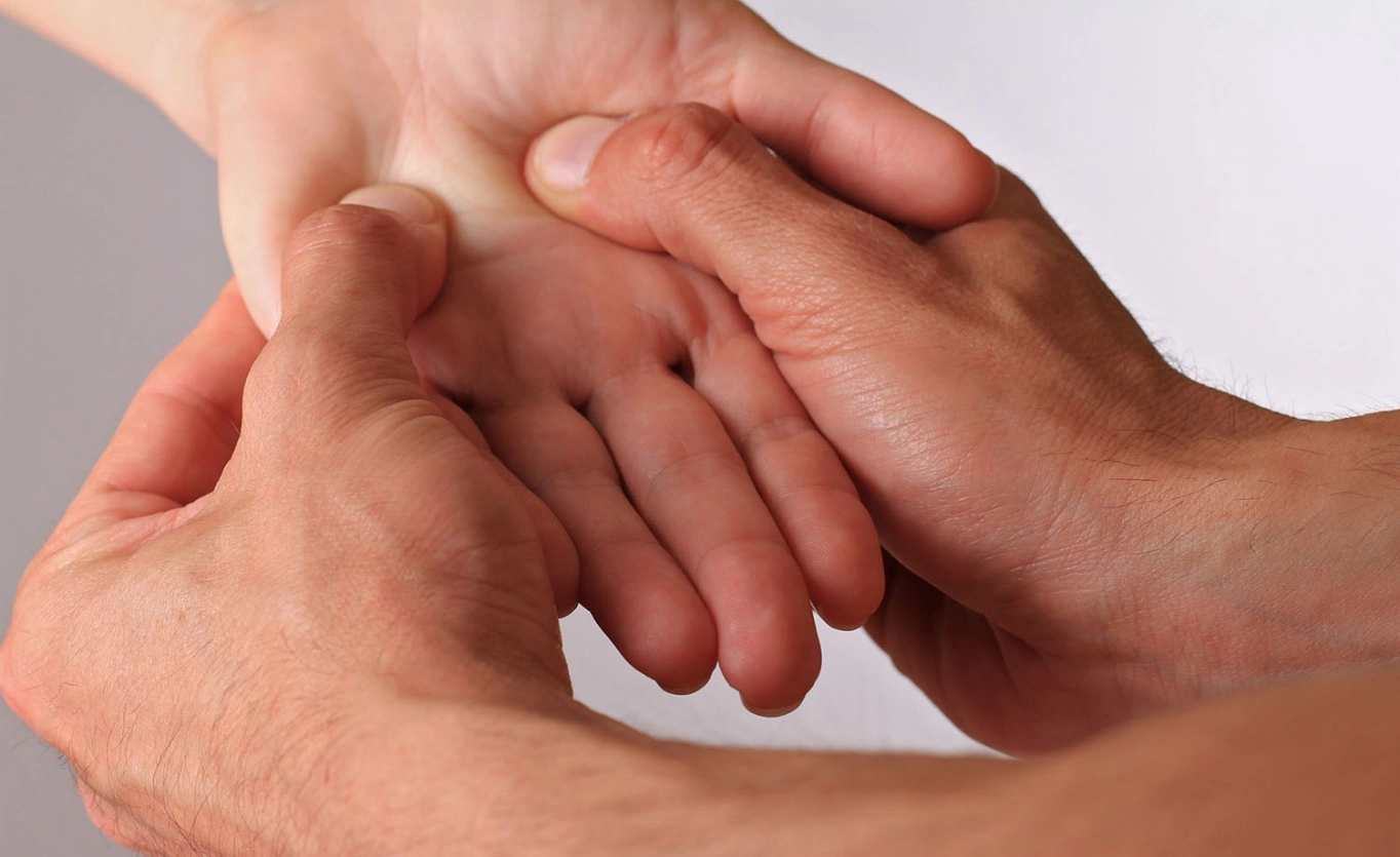 Getting to Know Acupressure Points for Improved Blood Circulation